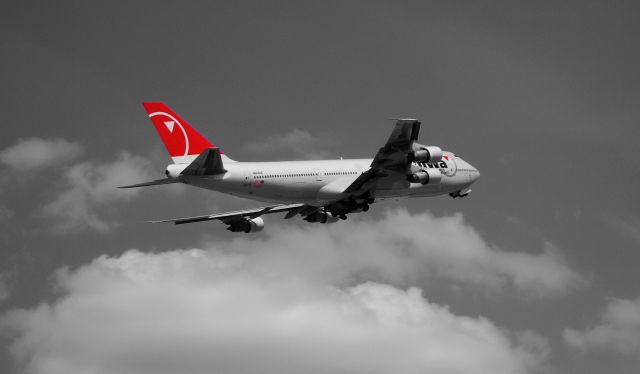 Boeing 747-200 (N624US)