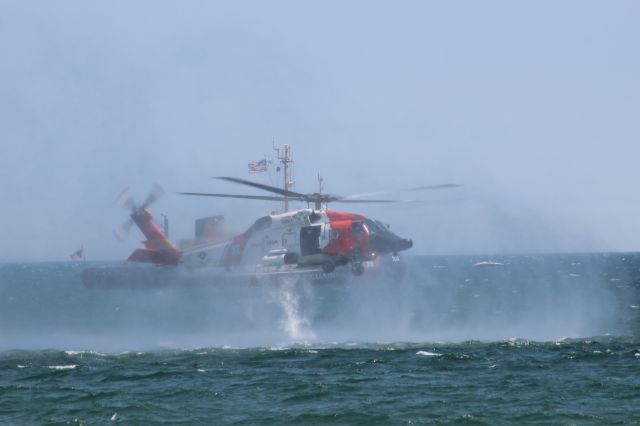 Sikorsky S-70 — - "Splash" br /Rescue Diver in Lake Michigan...