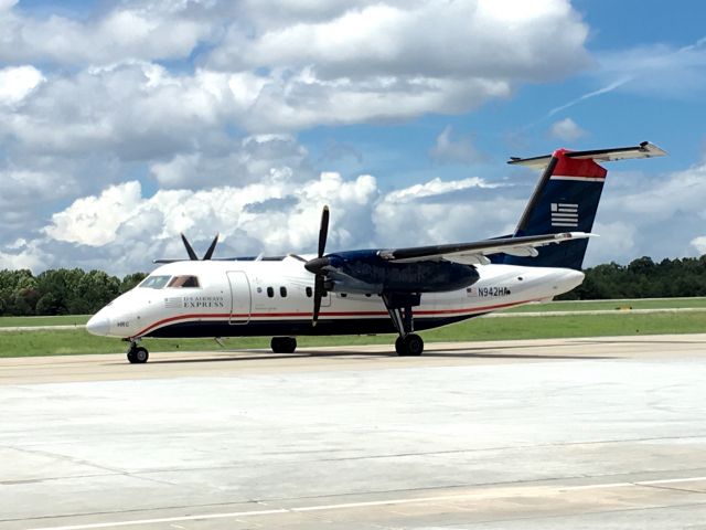 de Havilland Dash 8-200 (N942HA) - Long live the Dash 8!