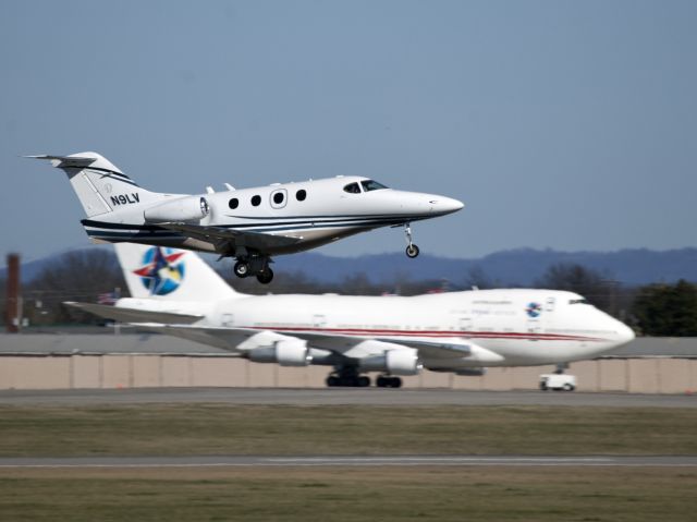 Beechcraft Premier 1 (N9LV) - Take off at Smyrna TN.