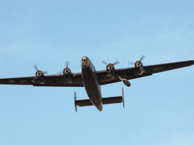 Consolidated B-24 Liberator (N24927) - Diamond Lil on an evening departure at Sun N Fun 2015