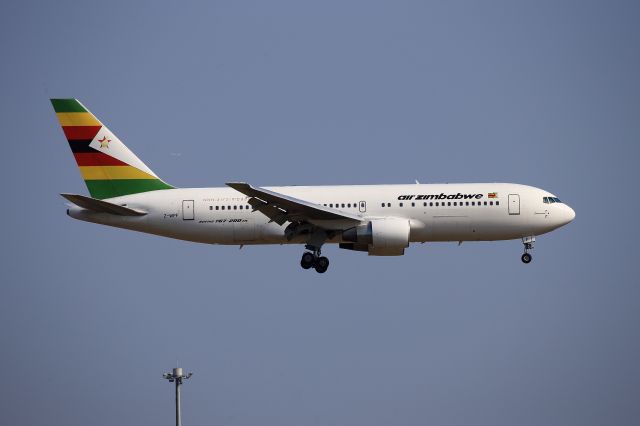 BOEING 767-200 (Z-WPF)