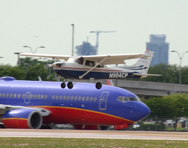 Cessna Skyhawk (N904CP)