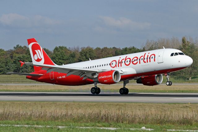 Airbus A320 (HB-IOZ) - "Air Berlin" livery