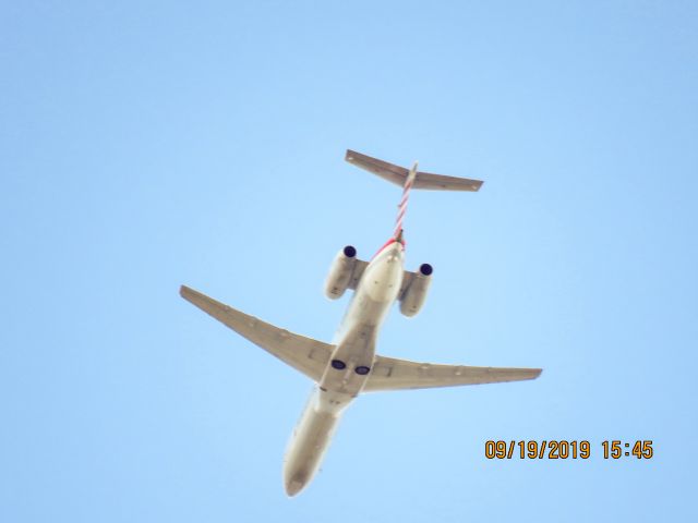 Embraer ERJ-135 (N855AE)