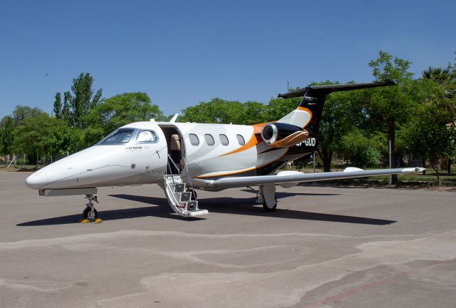 Embraer Phenom 100 (LV-GUD)