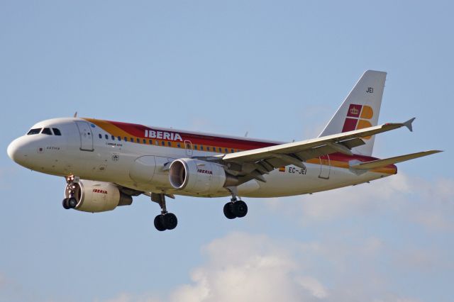 Airbus A319 (EC-JEI)