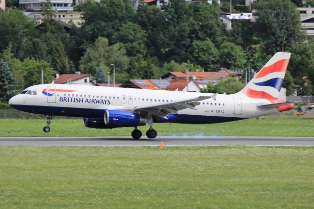 Airbus A320 (G-EUYD)