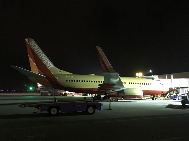 Boeing 737-700 (N714CB) - SWA Classic Livery