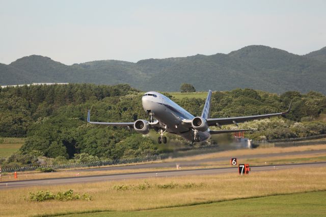 Boeing 737-800 (JA72AN) - 10July 2015:HKD-KIX.