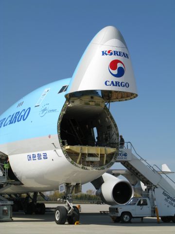 BOEING 747-8 (HL7601)