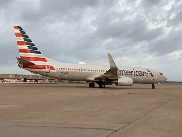 Boeing 737-800 (N873AN)