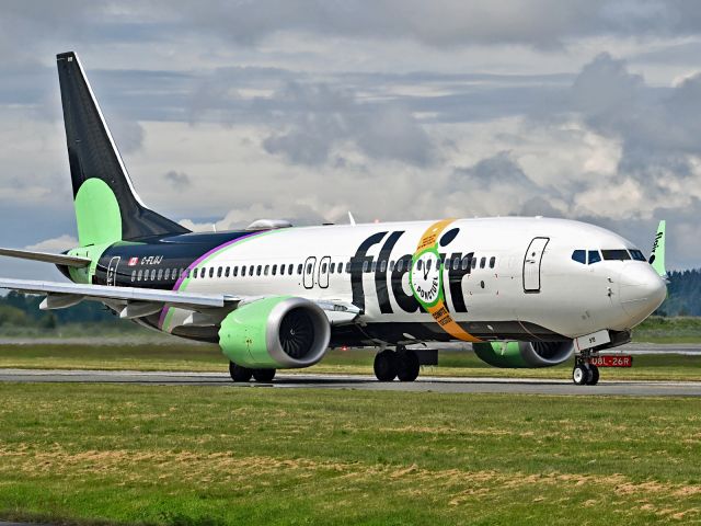 Boeing 737 MAX 8 (C-FLUJ)