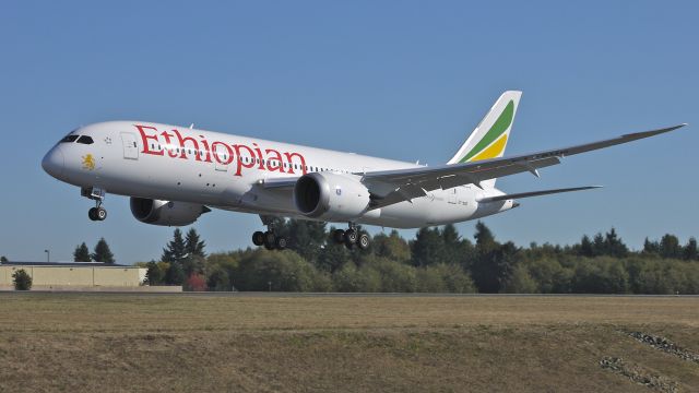 Boeing 787-8 (ET-AOS) - BOE264 on short final to runway 34L to complete a flight test on 10/7/12. (LN:75 c/n 34747).
