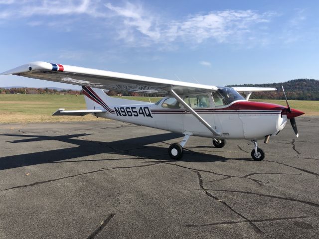 Cessna Skyhawk (N9654Q)