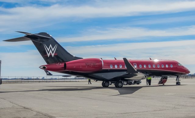 Bombardier Global 5000 (N247WE) - World Wrestling Entertainment in town! What a stunning paint job on this Global 5000!