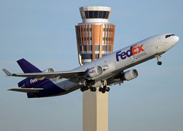 Boeing MD-11 (N620FE)