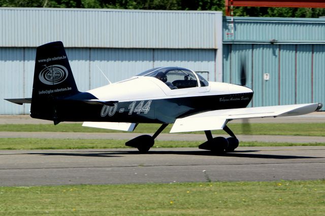 Vans RV-6 (SKW144) - REGISTRATION SHOULD BE OO-144  (was not possible to insert,changed into skw144 everytime))