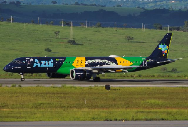 EMBRAER 195 (PS-AEY)