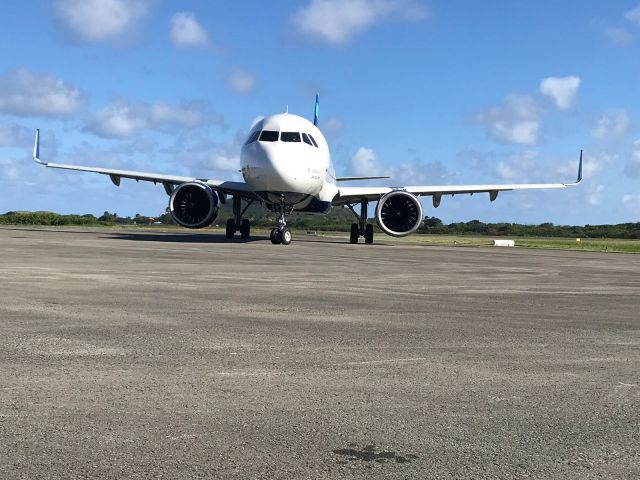 Airbus A321 (N913JB)