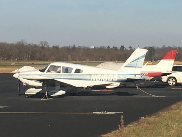 Piper Cherokee (N5166S) - N5166S (P28A) at Wings Field (KLOM)br /Photo Date: December 27, 2020