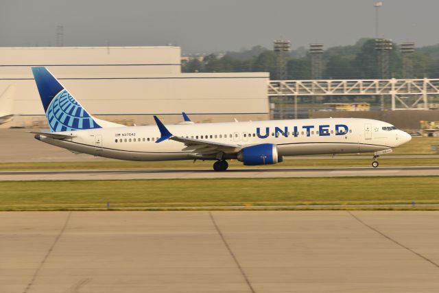 Boeing 737 MAX 9 (N37542) - 5-L 06-17-23