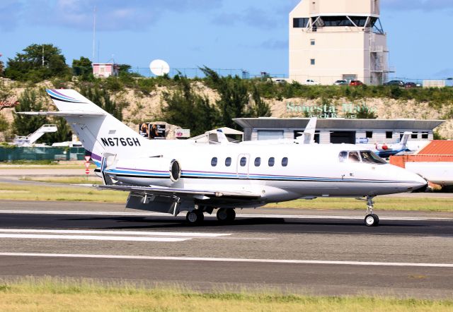 Hawker 800 (N676GH)