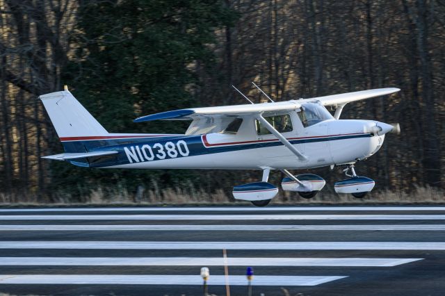 Cessna Commuter (N10380)
