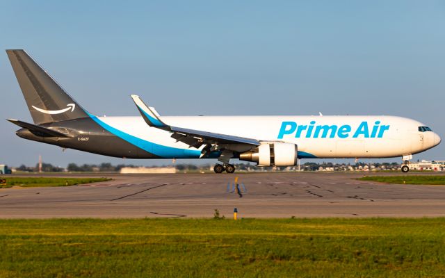 BOEING 767-300 (C-GAZF)