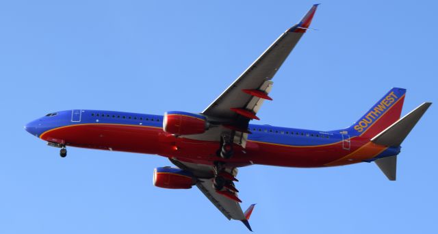 Boeing 737-700 (N865IA)
