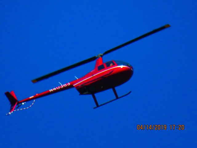 Robinson R-44 (N40363)