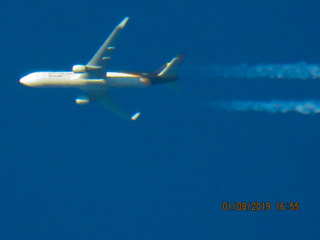 BOEING 767-300 (N317UP)