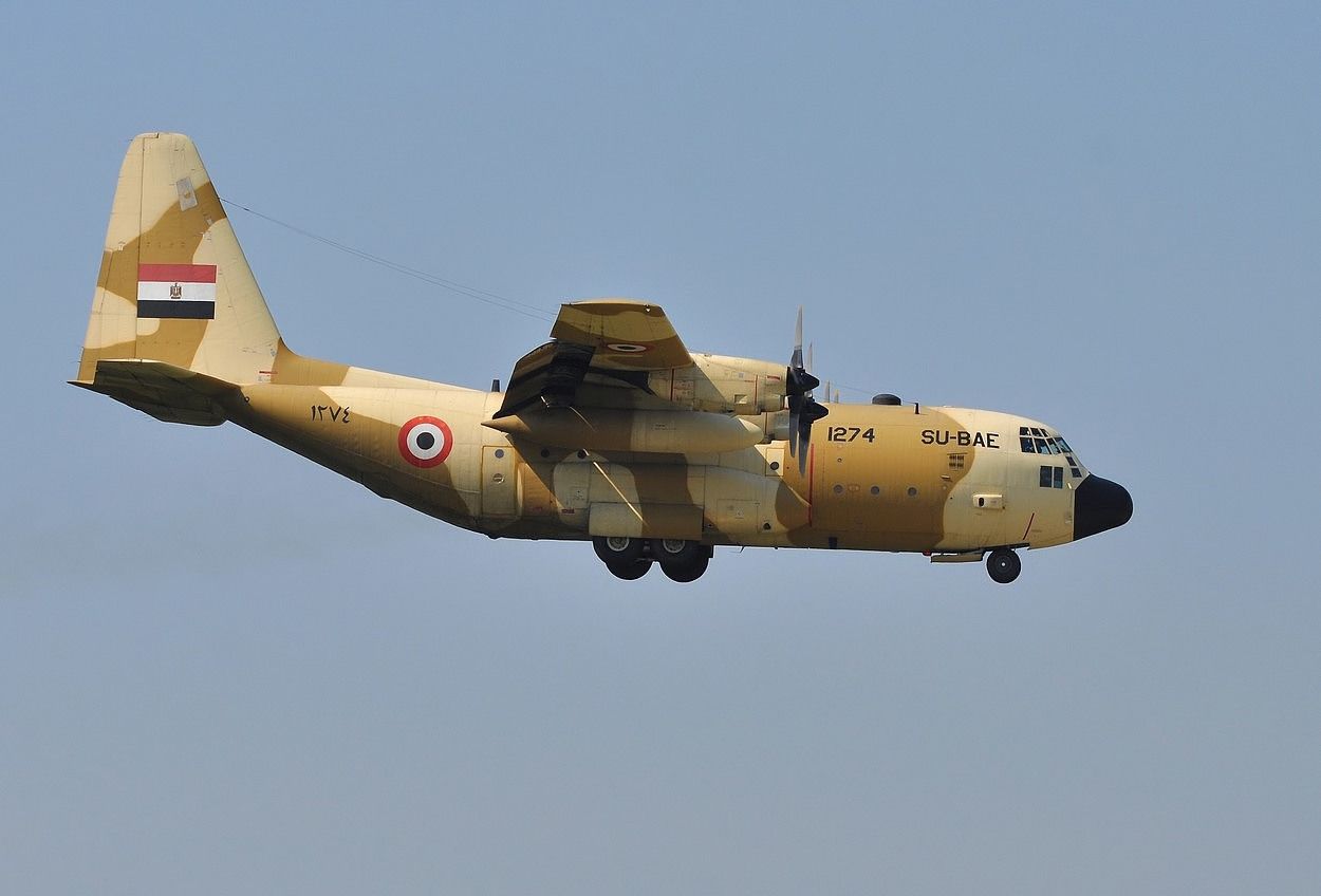 Lockheed C-130 Hercules (SU-BAE)