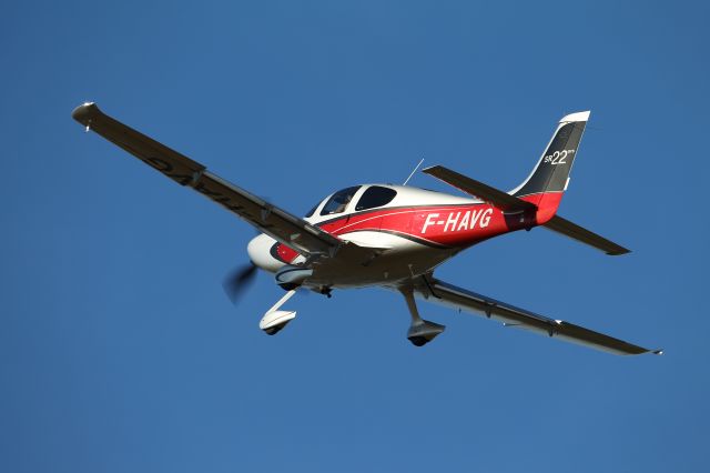 Cirrus SR-22 (F-HAVG)