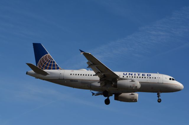 Airbus A319 (N804UA)