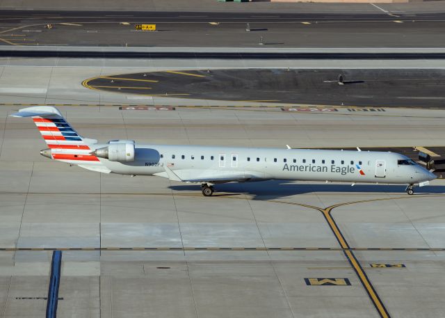 Canadair Regional Jet CRJ-900 (N902FJ)