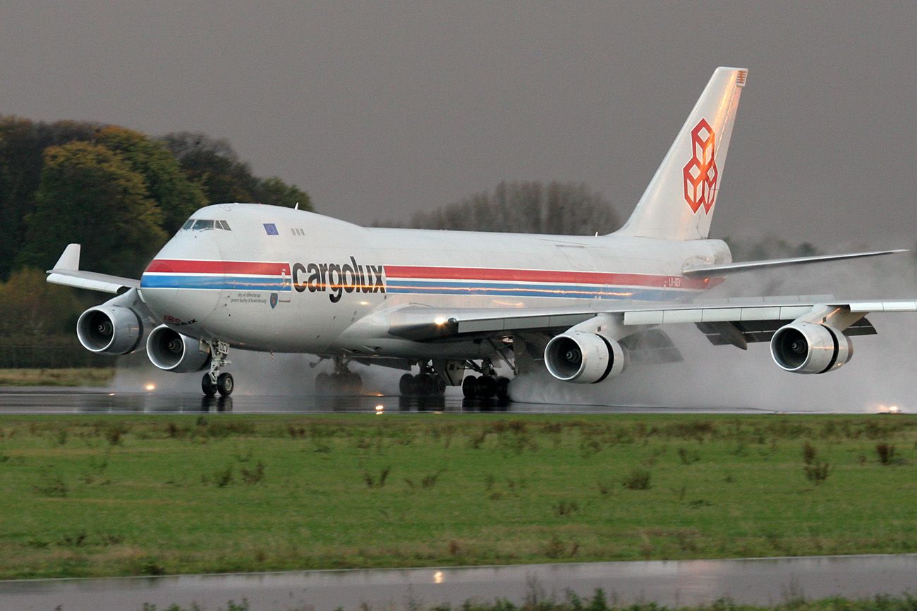 Boeing 747-400 (LX-OCV)