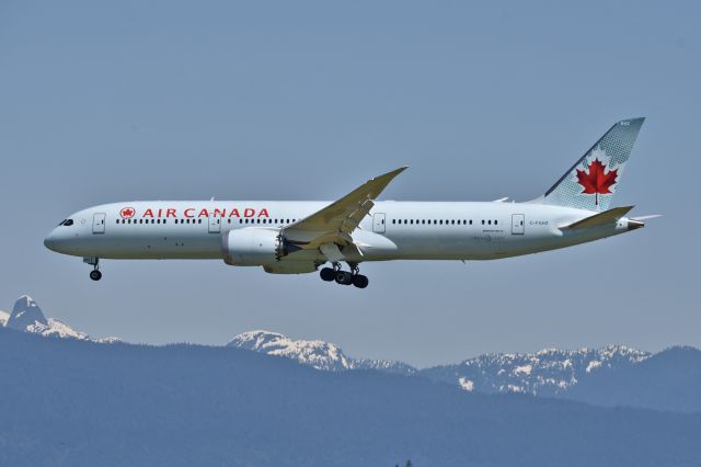 Boeing 787-9 Dreamliner (C-FGHZ)