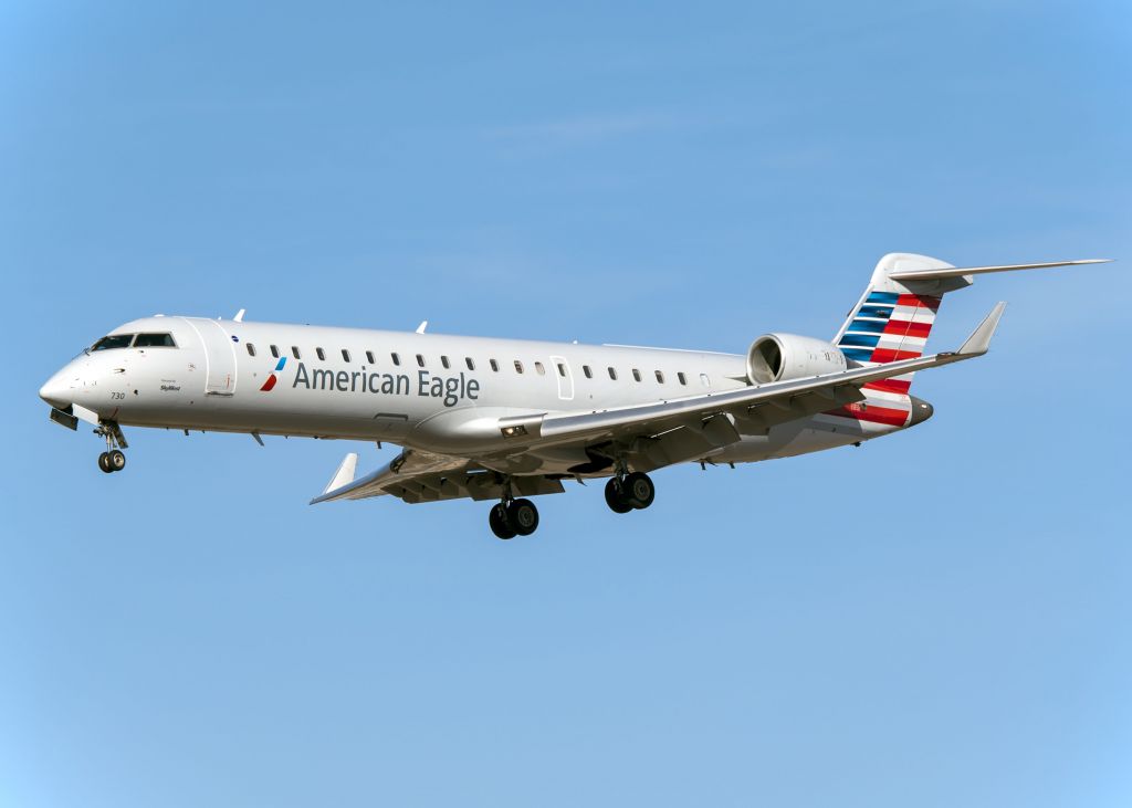 Canadair Regional Jet CRJ-700 (N730SK)