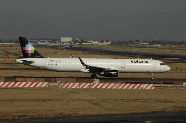 Airbus A321 (XA-VRB) - Volaris / Airbus A321-231 / MSN 7368 / XA-VRB / MMMX 01/2023