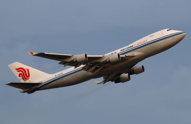 Boeing 747-400 (B-2476)