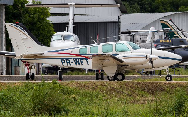 Beechcraft Baron (58) (PR-WFT)