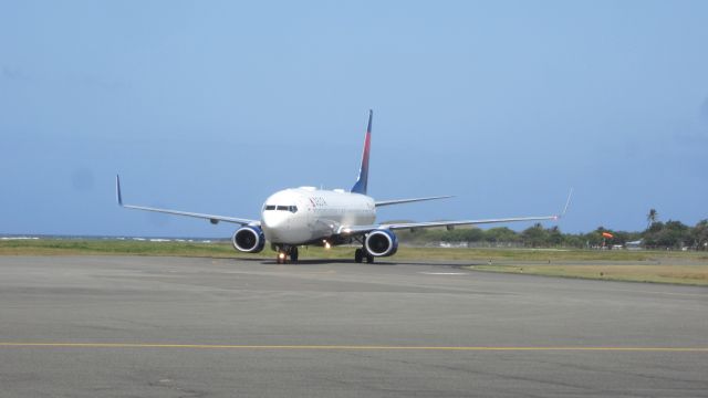 Boeing 737-900 (N821DN)