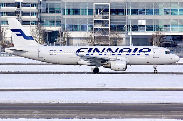 Airbus A320 (OH-LXK)