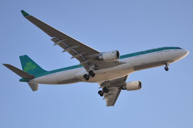 Airbus A330-200 (EI-LAX) - Landing at KBOS 12/18/10