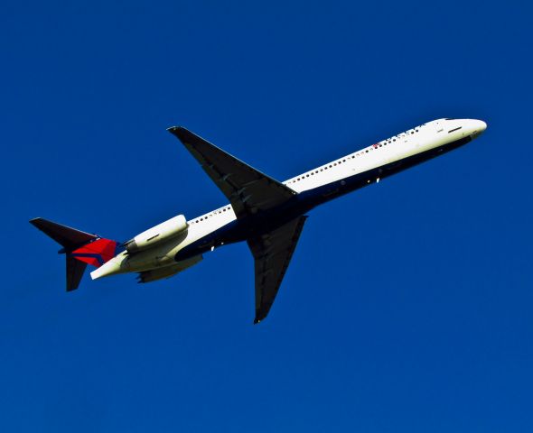 McDonnell Douglas MD-88 (N956DL)