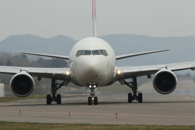 BOEING 767-300 (JA8299) - 03 May 2015:HKD-HND.