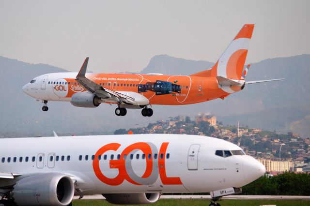 Boeing 737-700 (PR-GXV)