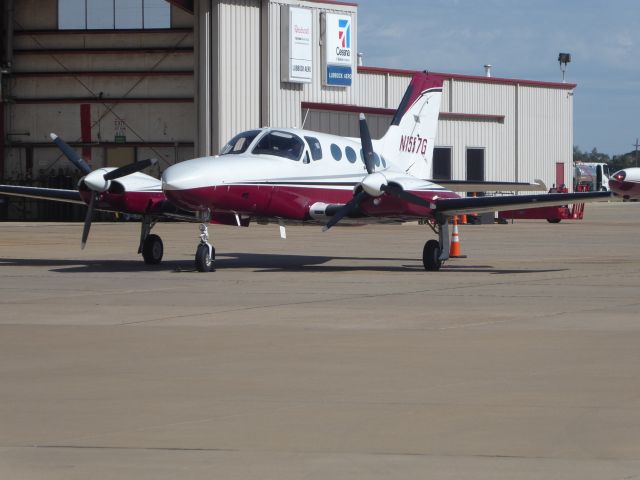 Cessna 421 (N1557G)