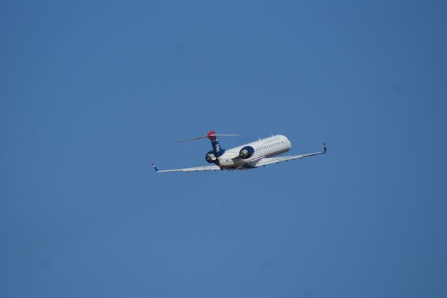 Canadair Regional Jet CRJ-900 (N905J)